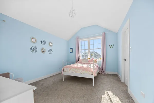 $689,900 | 24234 Sunset Lakes Drive, Manhattan, IL 60442