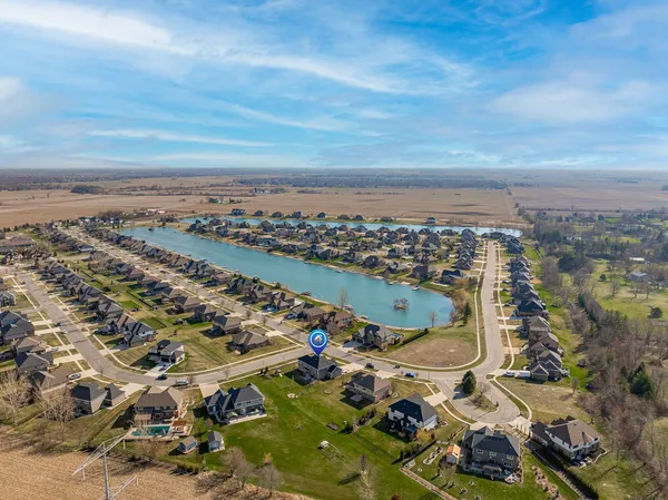 $689,900 | 24234 Sunset Lakes Drive, Manhattan, IL 60442