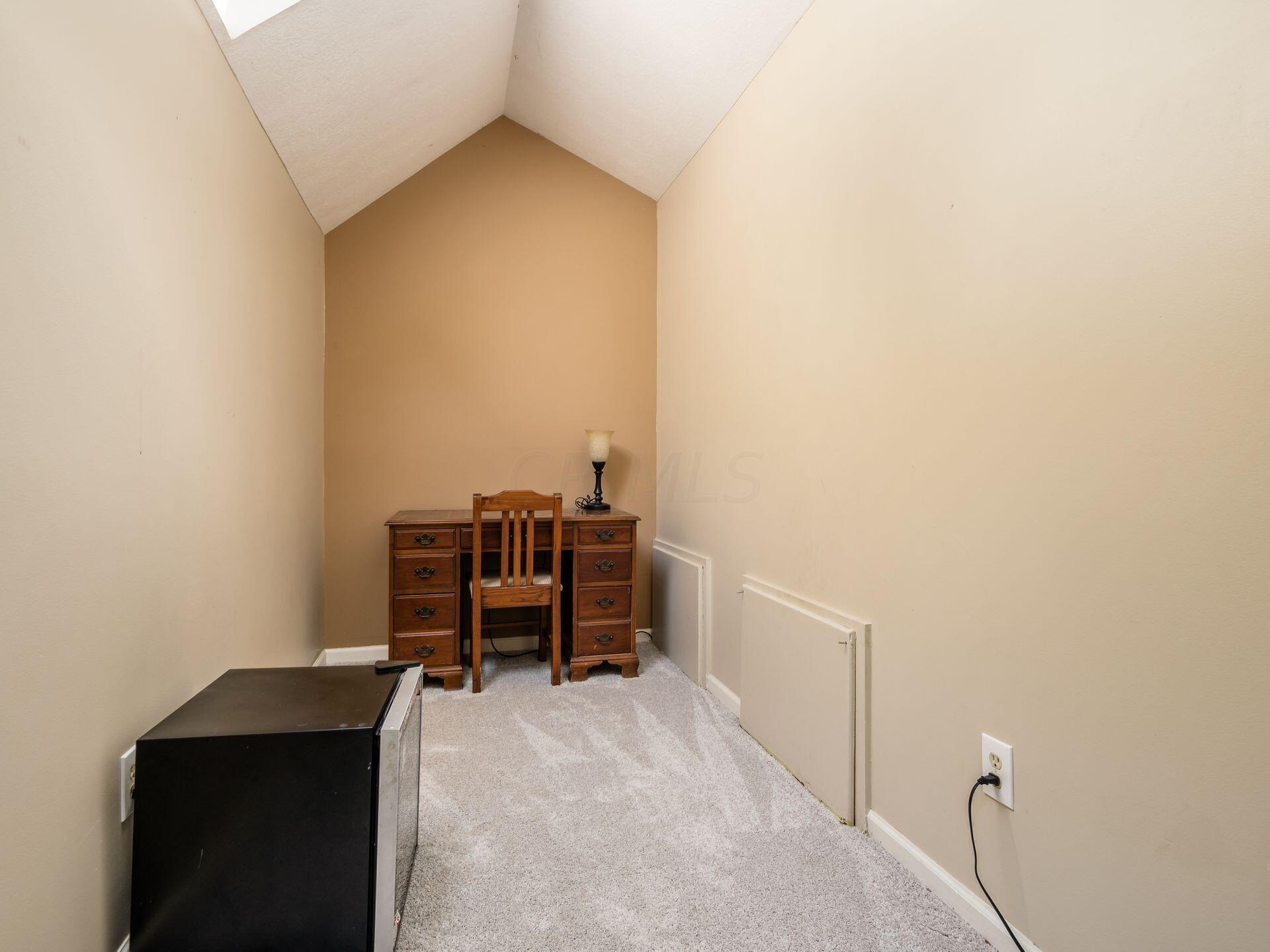 3141 Hollenback Road Lewis Center, OH 43035 - Photo 44 of 111 Additional space connected to bedroom 3- could make a great office, study, or playroom!