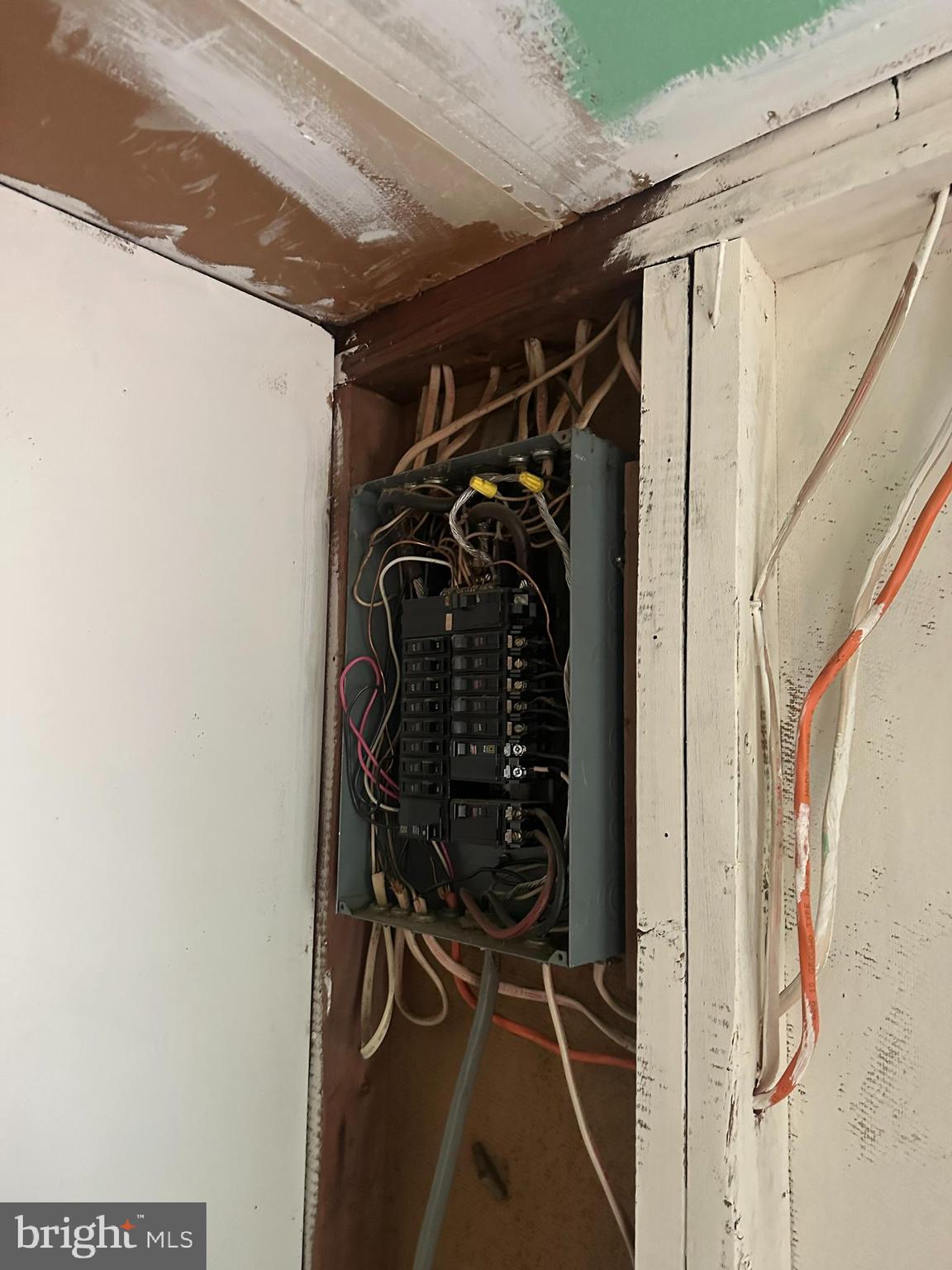 6292 Broad Neck Road Chestertown, MD 21620 - Photo 15 of 19 Electrical box