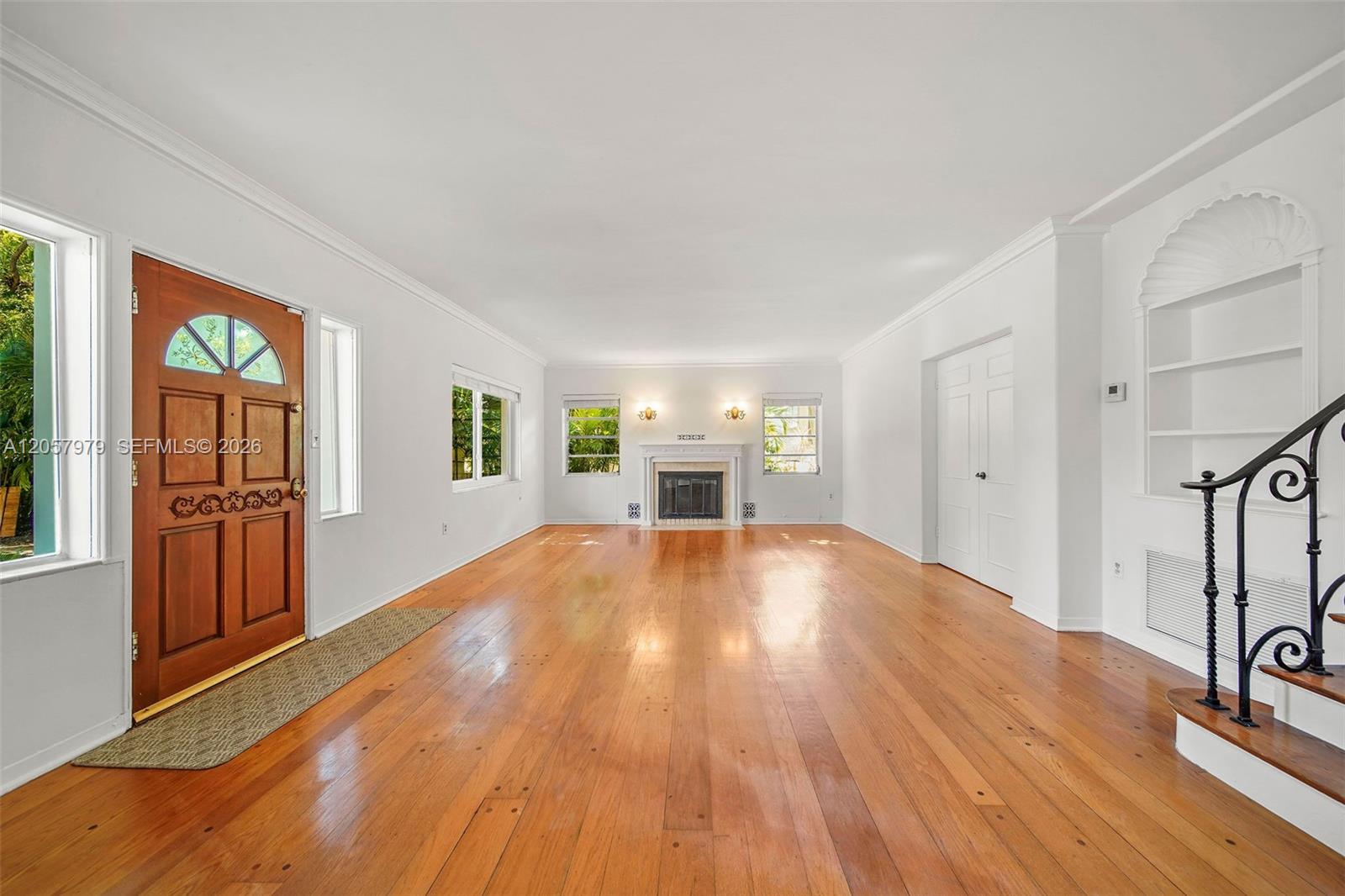 5842 Alton Road Miami Beach, FL 33140 - Photo 2 of 35