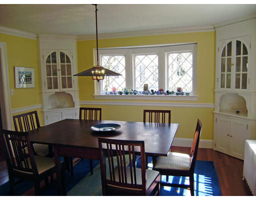 26 Amherst Road Wellesley, MA 02482 - Photo 7 of 9