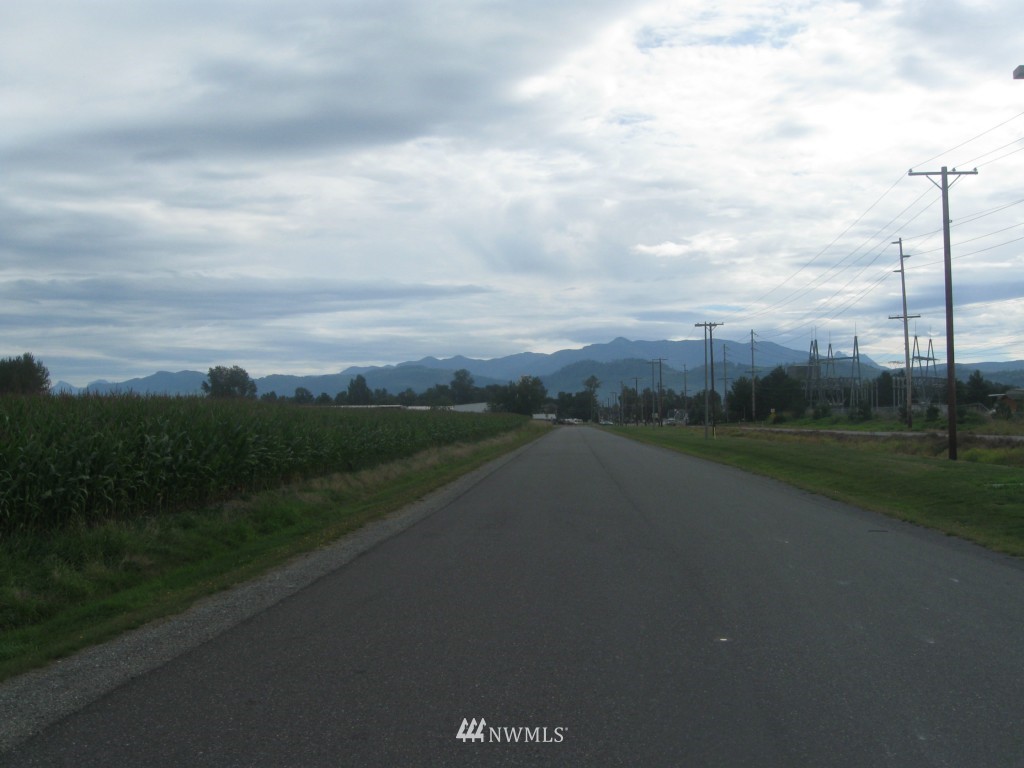 3888 Halverstick Road Sumas, WA 98295 - Photo 7 of 8