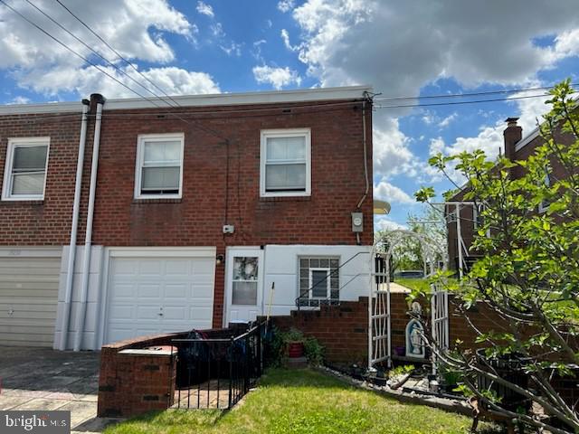 15128 Carter Road Philadelphia, PA 19116 - Photo 22 of 27 Rear View