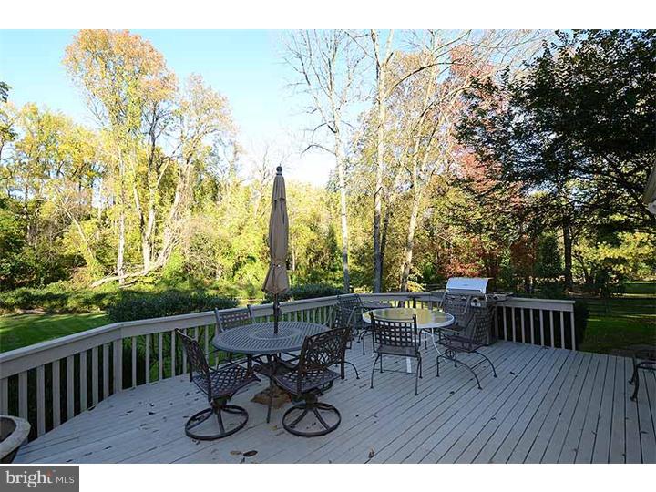 268 Ravenscliff Road Wayne, PA 19087 - Photo 24 of 25 Deck