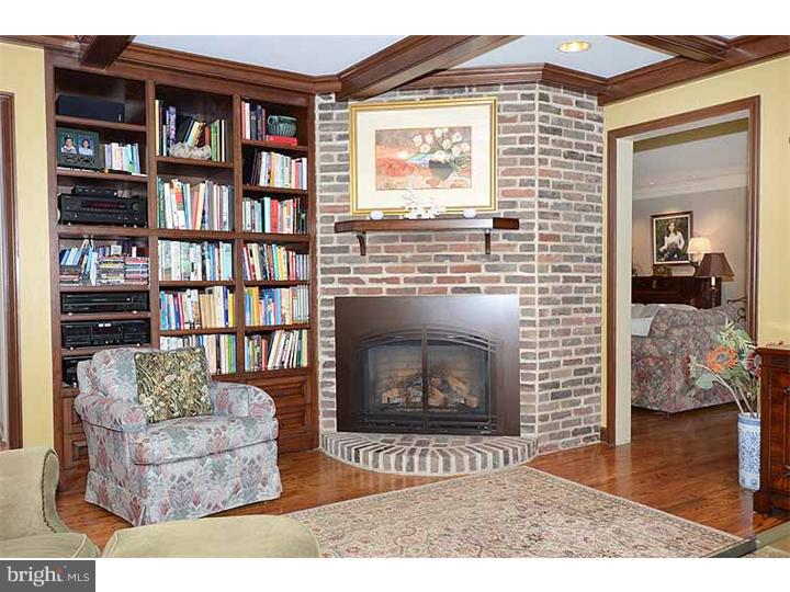 268 Ravenscliff Road Wayne, PA 19087 - Photo 8 of 25 Family Room