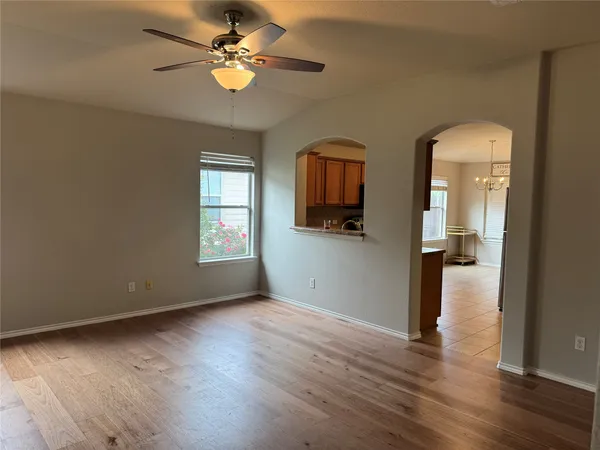 $1,850 | 328 Altamont Street, Hutto, TX 78634