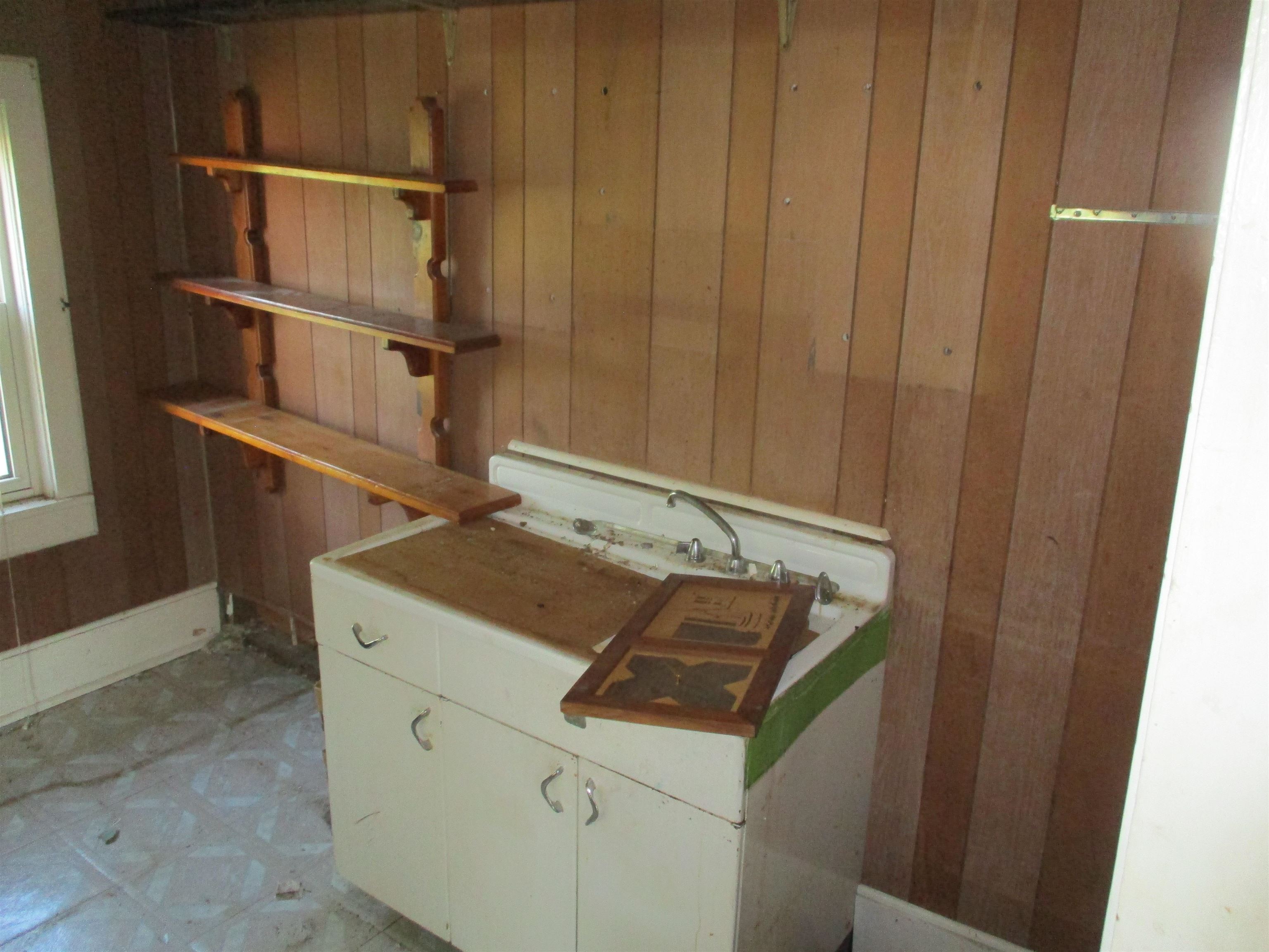 608 Lavalle Street Reedsburg, WI 53959 - Photo 36 of 53