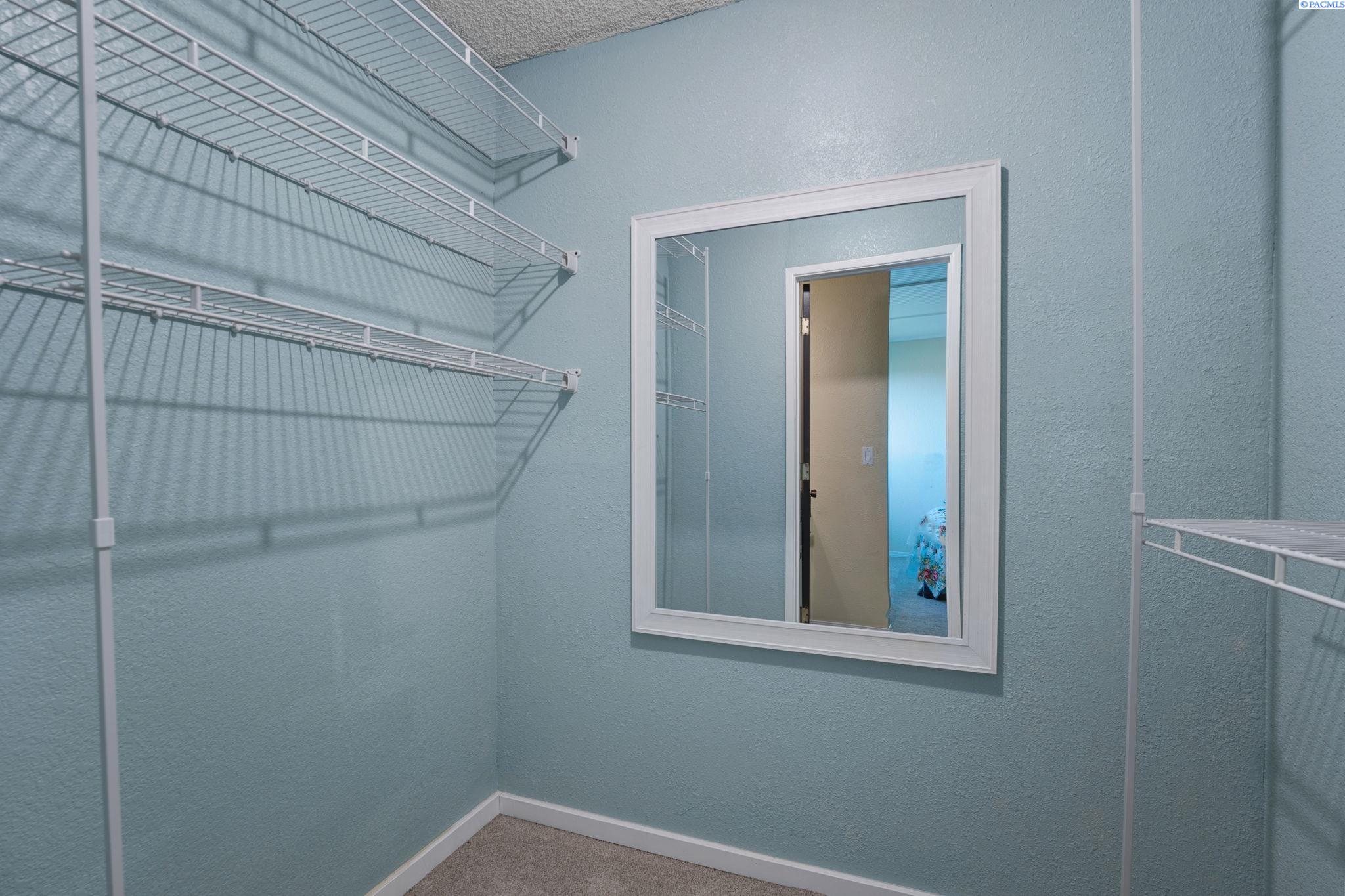 103102 East Vaca Road Kennewick, WA 99338 - Photo 18 of 44 Gallery Image 18