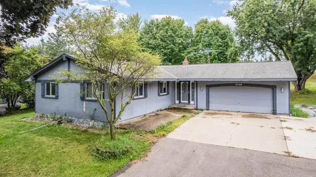 $499,900 | 9340 Pierson Lake Drive, Chaska, MN 55318