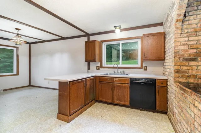 $499,900 | 9340 Pierson Lake Drive, Chaska, MN 55318