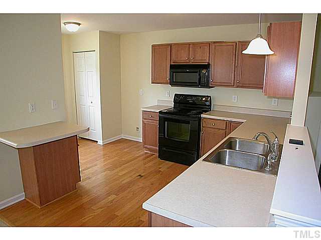 5131 Thornton Knoll Way Raleigh, NC 27616 - Photo 9 of 18