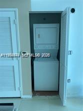 951 Brickell Avenue, Unit 3002 Miami, FL 33131 - Photo 13 of 25