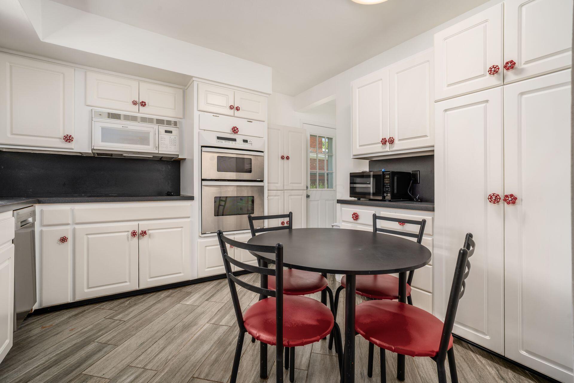 4553 Sandy Lane Road Columbus, OH 43224 - Photo 18 of 47