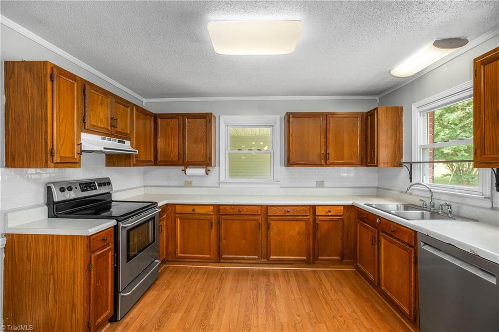 982 Cagle Loop Road Seagrove, NC 27341 - Photo 12 of 33