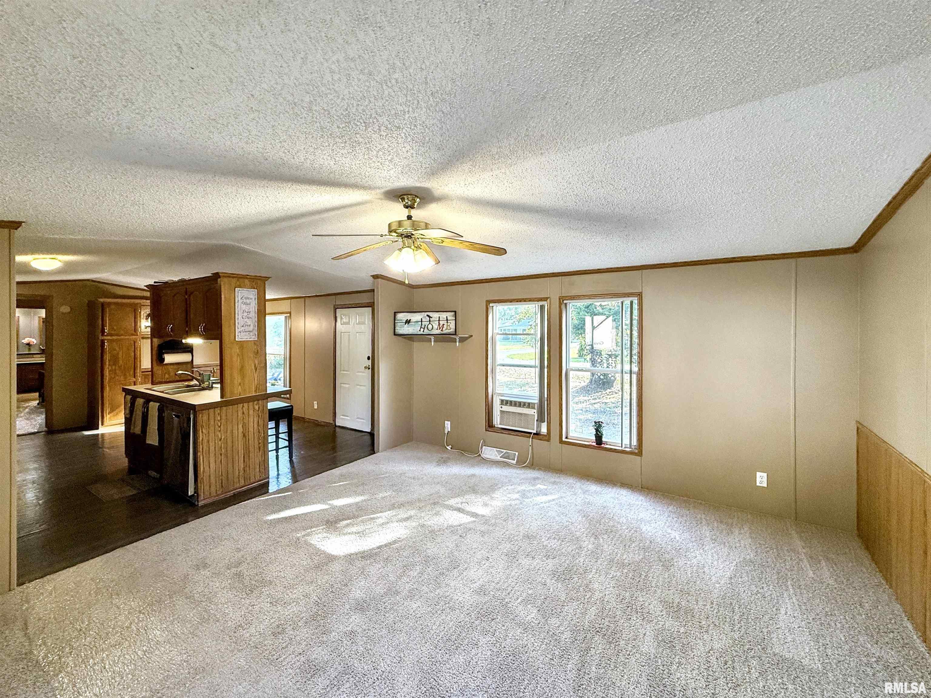 200 Madison Street Carterville, IL 62918 - Photo 2 of 24