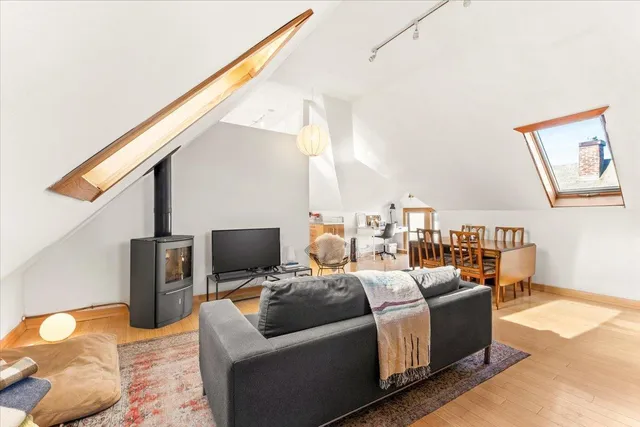 $350,000 | 1911 Elliot Avenue, Minneapolis, MN 55404