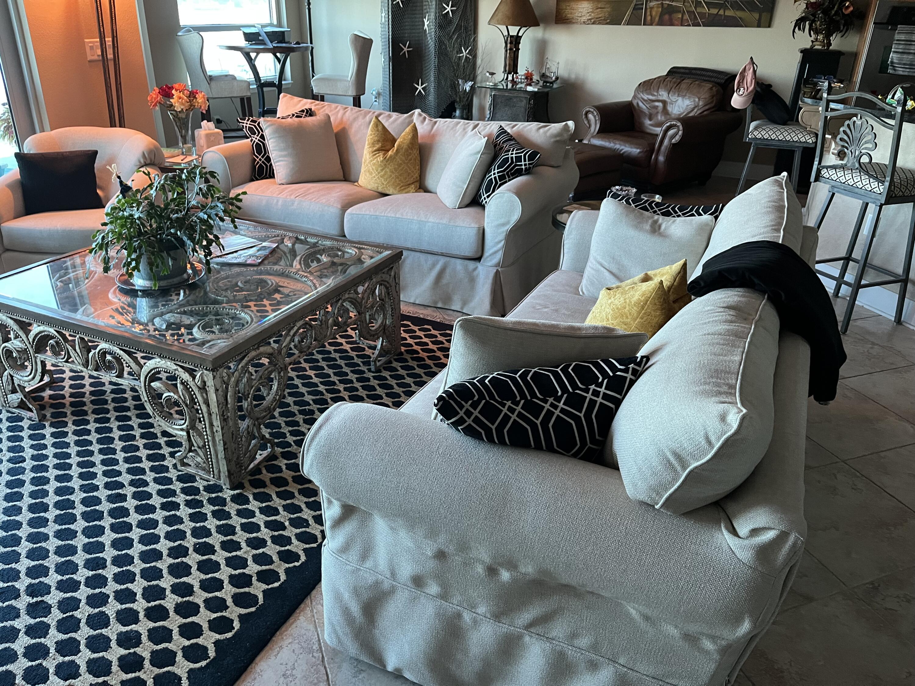 211 Durango Road, Unit 414 Destin, FL 32541 - Photo 14 of 50 a living room with furniture