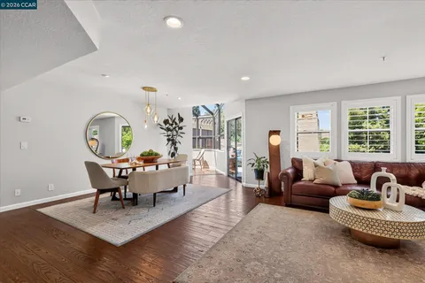 $940,000 | 3279 Mt Diablo Court, Unit 18, Lafayette, CA 94549