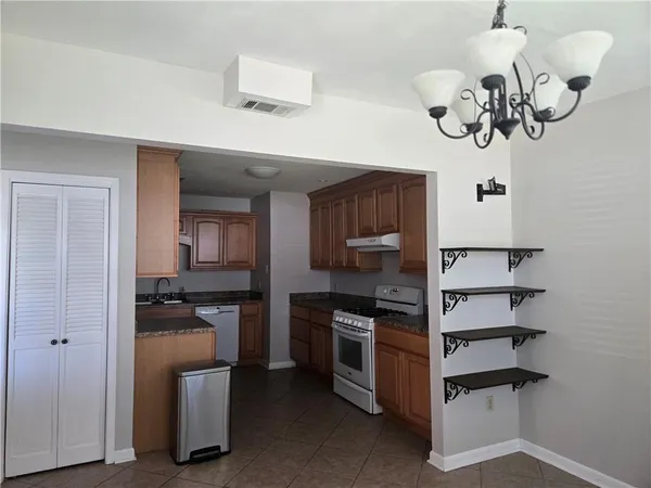 $2,300 | 641 Jefferson Heights Avenue, New Orleans, LA 70121
