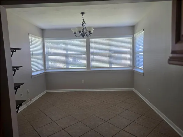 $2,300 | 641 Jefferson Heights Avenue, New Orleans, LA 70121