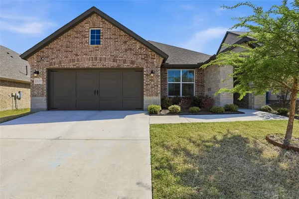 $3,200 | 15137 Devonne Drive, Aledo, TX 76008