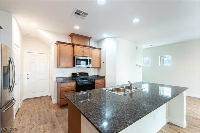 $2,100 | 1134 Jesse Harbor Avenue, Henderson, NV 89014