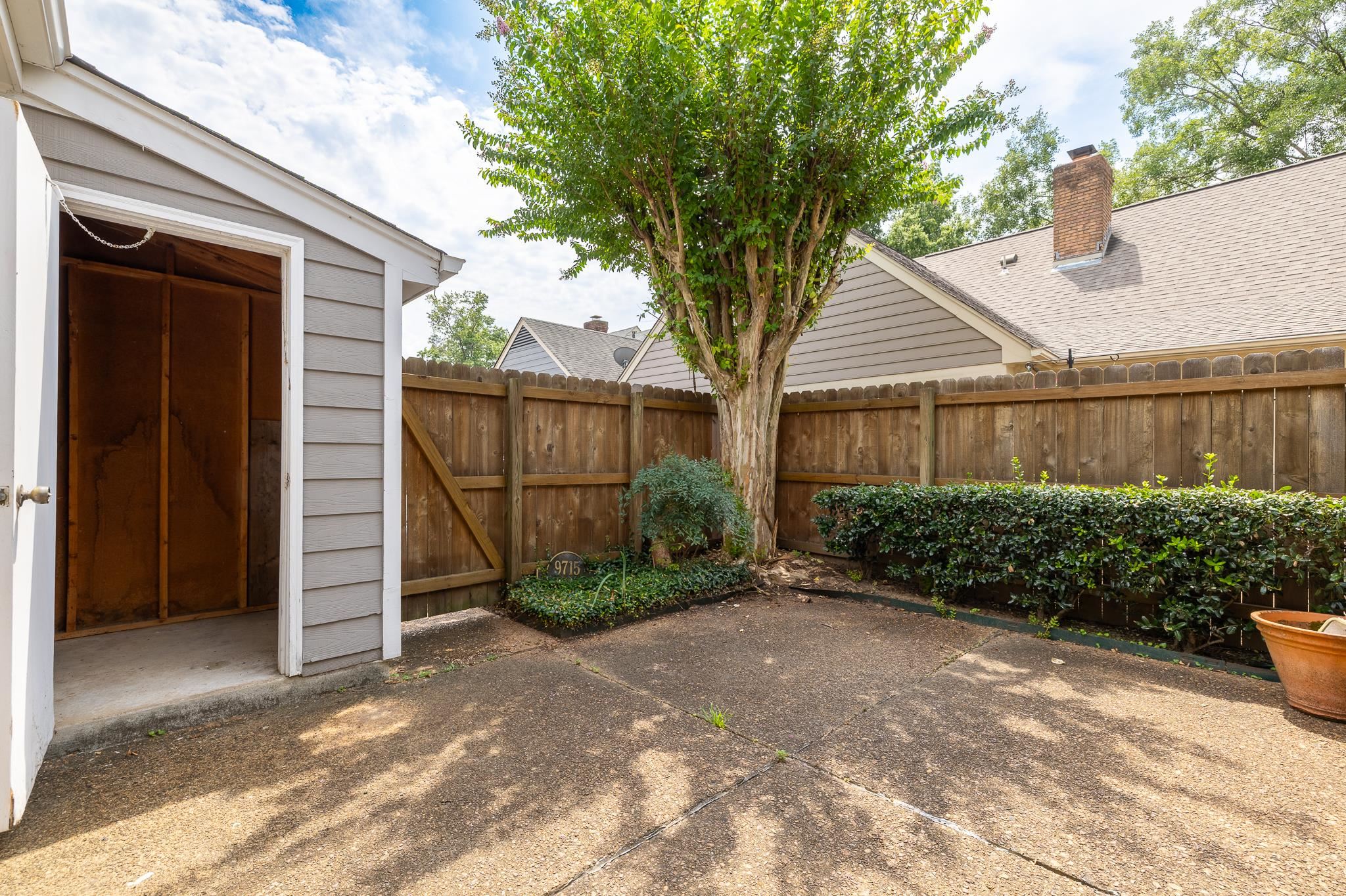 1889 Allenby Road Germantown, TN 38139 - Photo 25 of 26 Patio terrace