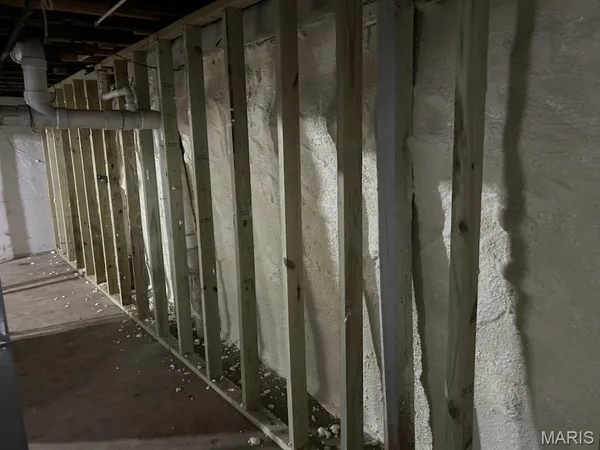 $79,500 | 1308 West Randolph Street, Vandalia, IL 62471