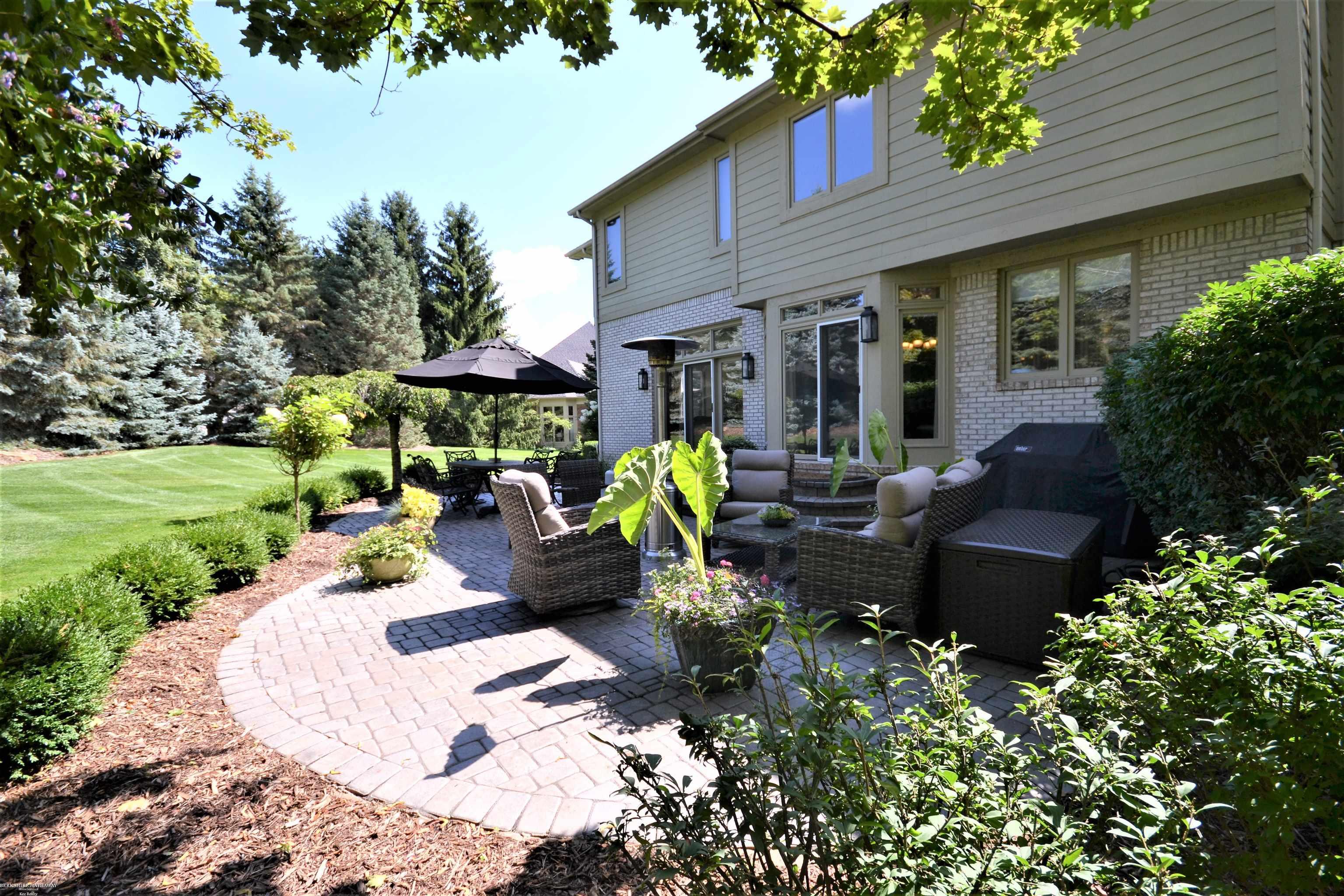 1813 Fox Run Rochester Hills, MI 48306 - Photo 10 of 68