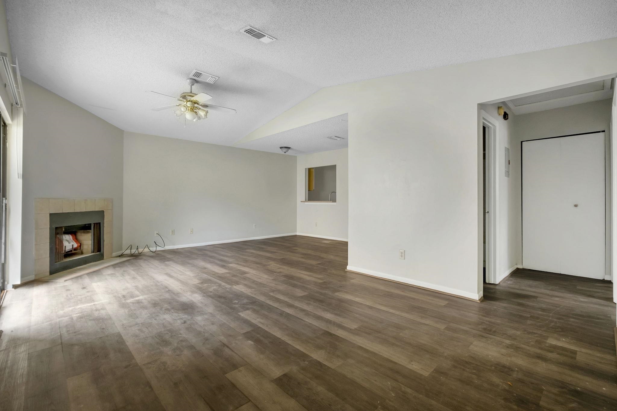 1571 Stone Road, Unit 11B Tallahassee, FL 32303 - Photo 17 of 28