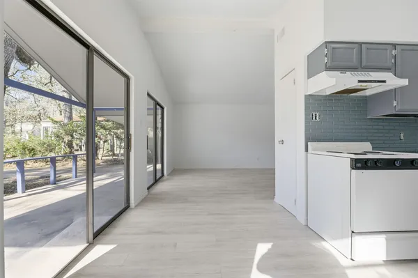 $1,150 | 28600 Magnolia Court, Point Blank, TX 77364