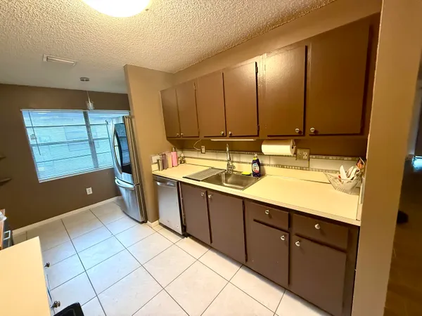 $2,500 | 4893 Palm Hill Drive, Unit 22A, West Palm Beach, FL 33415