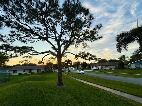 $2,500 | 4893 Palm Hill Drive, Unit 22A, West Palm Beach, FL 33415