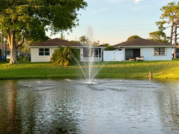 $2,500 | 4893 Palm Hill Drive, Unit 22A, West Palm Beach, FL 33415