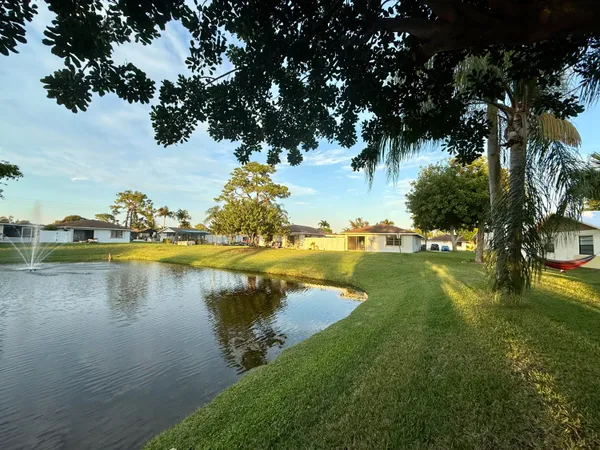 $2,500 | 4893 Palm Hill Drive, Unit 22A, West Palm Beach, FL 33415