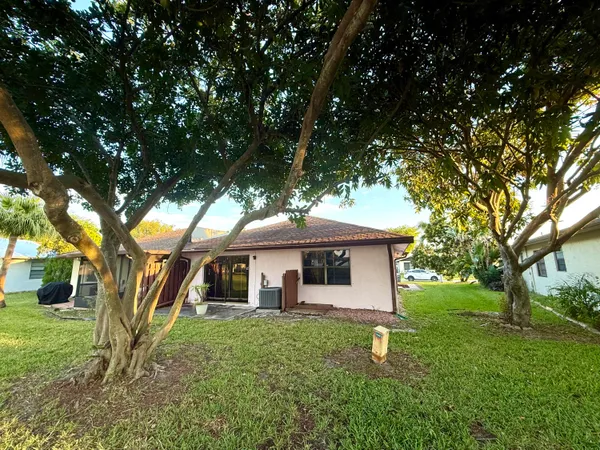 $2,500 | 4893 Palm Hill Drive, Unit 22A, West Palm Beach, FL 33415