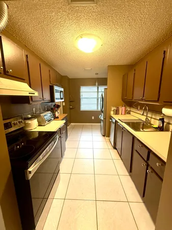 $2,500 | 4893 Palm Hill Drive, Unit 22A, West Palm Beach, FL 33415