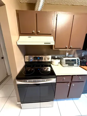 $2,500 | 4893 Palm Hill Drive, Unit 22A, West Palm Beach, FL 33415