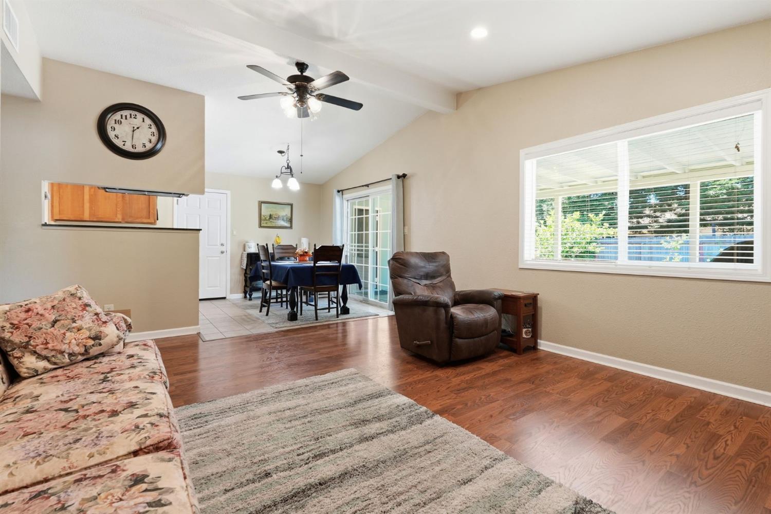 3701 Chamberlain Way Carmichael, CA 95608 - Photo 7 of 28