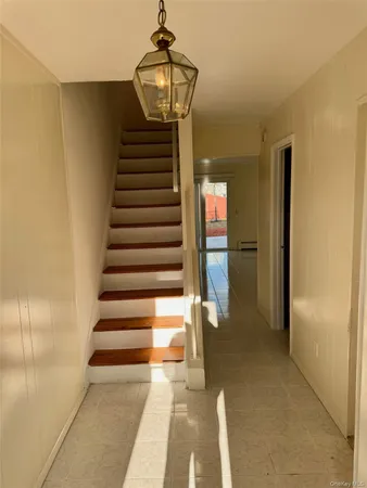 $2,600 | 10 Chaucer Court, Middletown, NY 10941