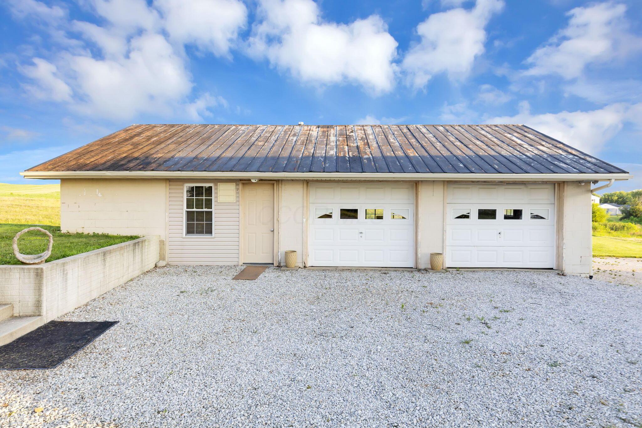 6575 Heigle Road Southwest Amanda, OH 43102 - Photo 52 of 68 2 Car Garage