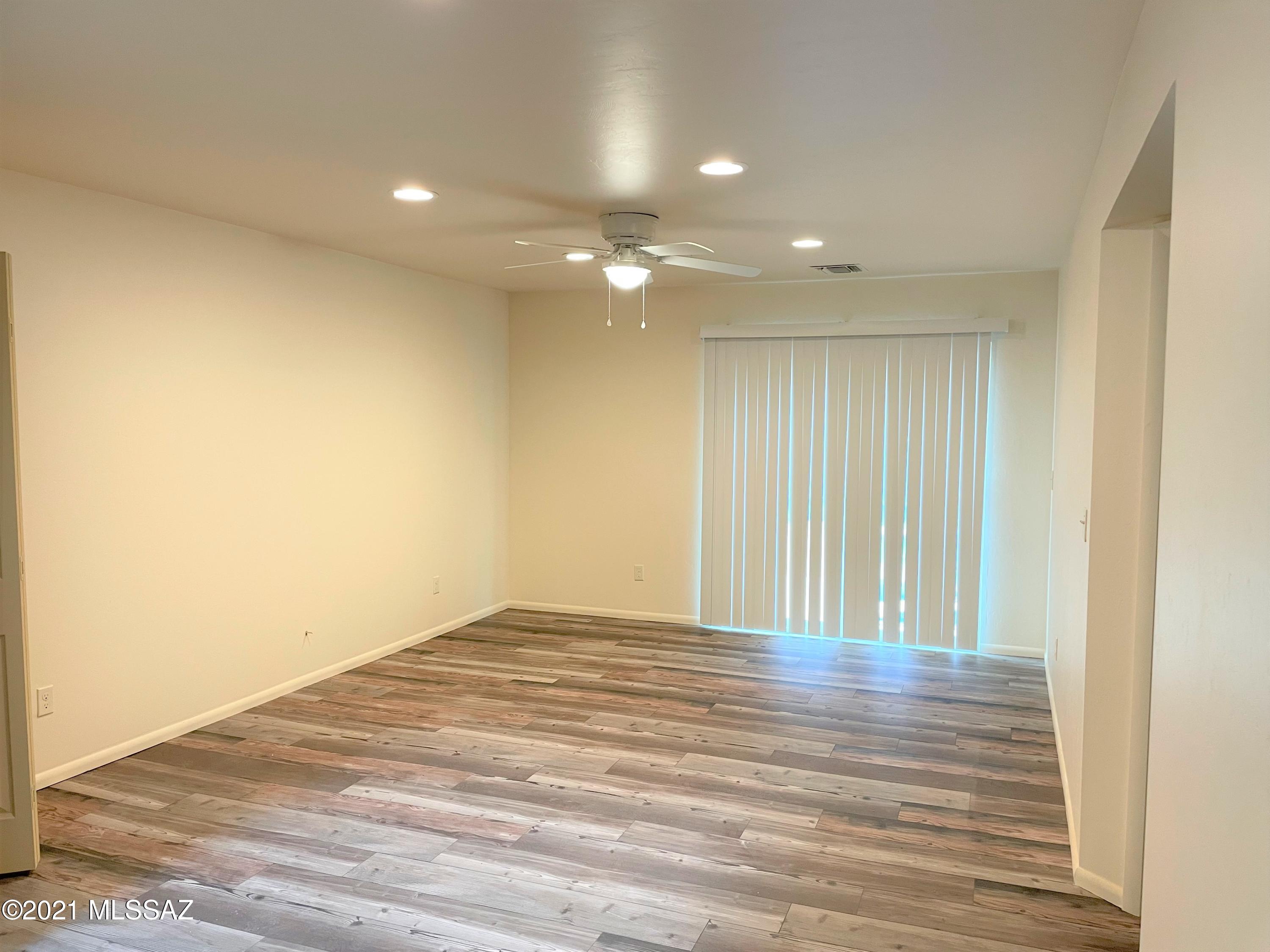 2545 East Spring Street, Unit 1 Tucson, AZ 85716 - Photo 5 of 24 IMG_1211