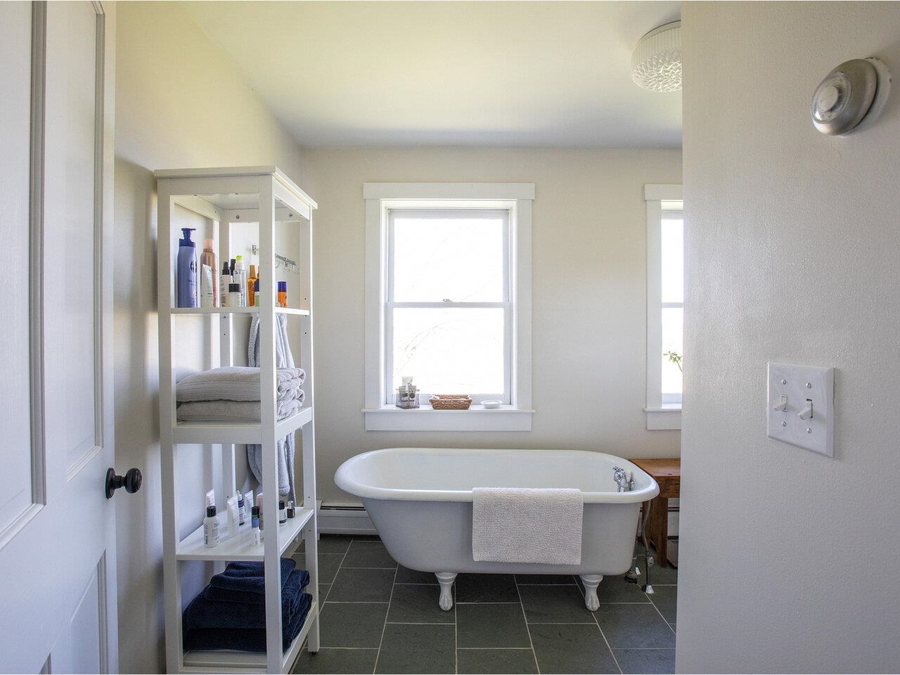 577 1 Mile Road Charlotte, VT 05445 - Photo 26 of 40 Gallery Image 26