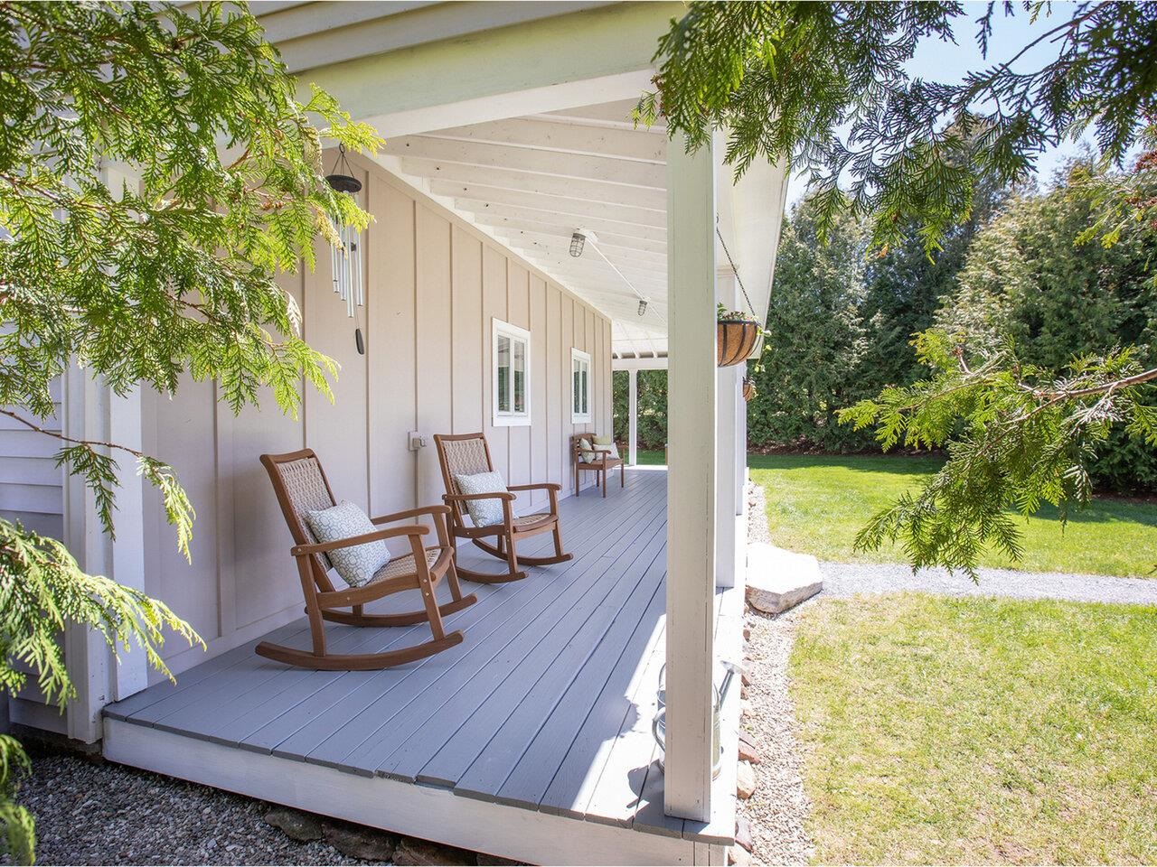 577 1 Mile Road Charlotte, VT 05445 - Photo 3 of 40 Gallery Image 3