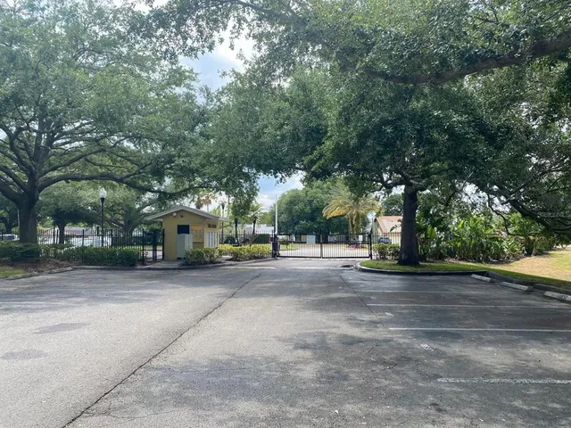 $1,700 | 2007 Dixie Belle Drive, Unit 2007M, Orlando, FL 32812