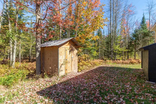 $284,900 | 444 Bowenville Road, Troy, VT 05857