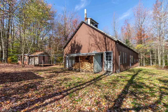 $284,900 | 444 Bowenville Road, Troy, VT 05857
