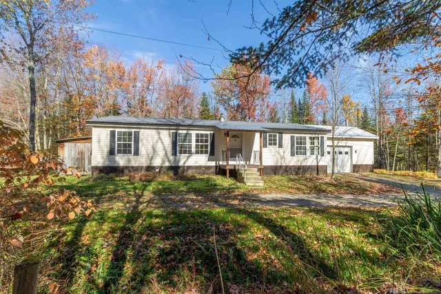 $284,900 | 444 Bowenville Road, Troy, VT 05857