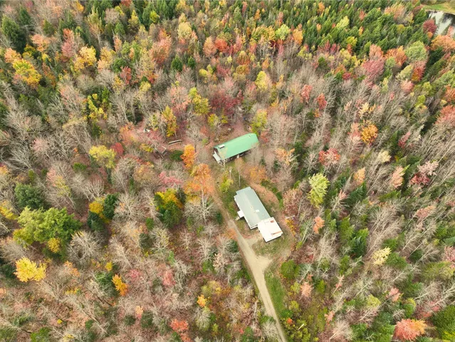 $284,900 | 444 Bowenville Road, Troy, VT 05857
